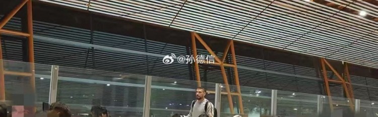 开云体育官方网页-媒体人：斯坦丘已落地中国今晚将抵达大连，即将加盟大连英博
